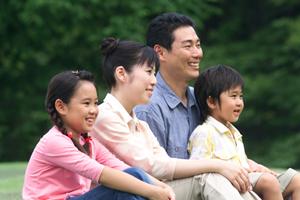 プライベートに配慮した空間で婚約指輪を