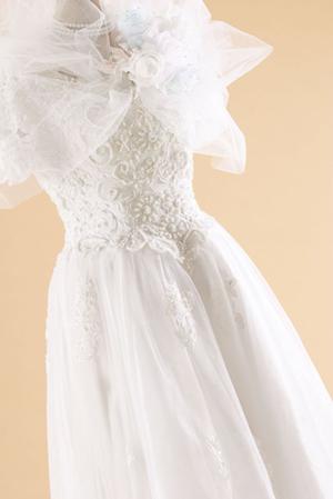 理想のウエディングドレスが見つかります